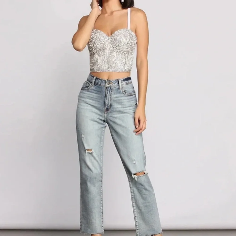 Windsor Silver Sequin Sleeveless Crop Top - Picture 3 of 16